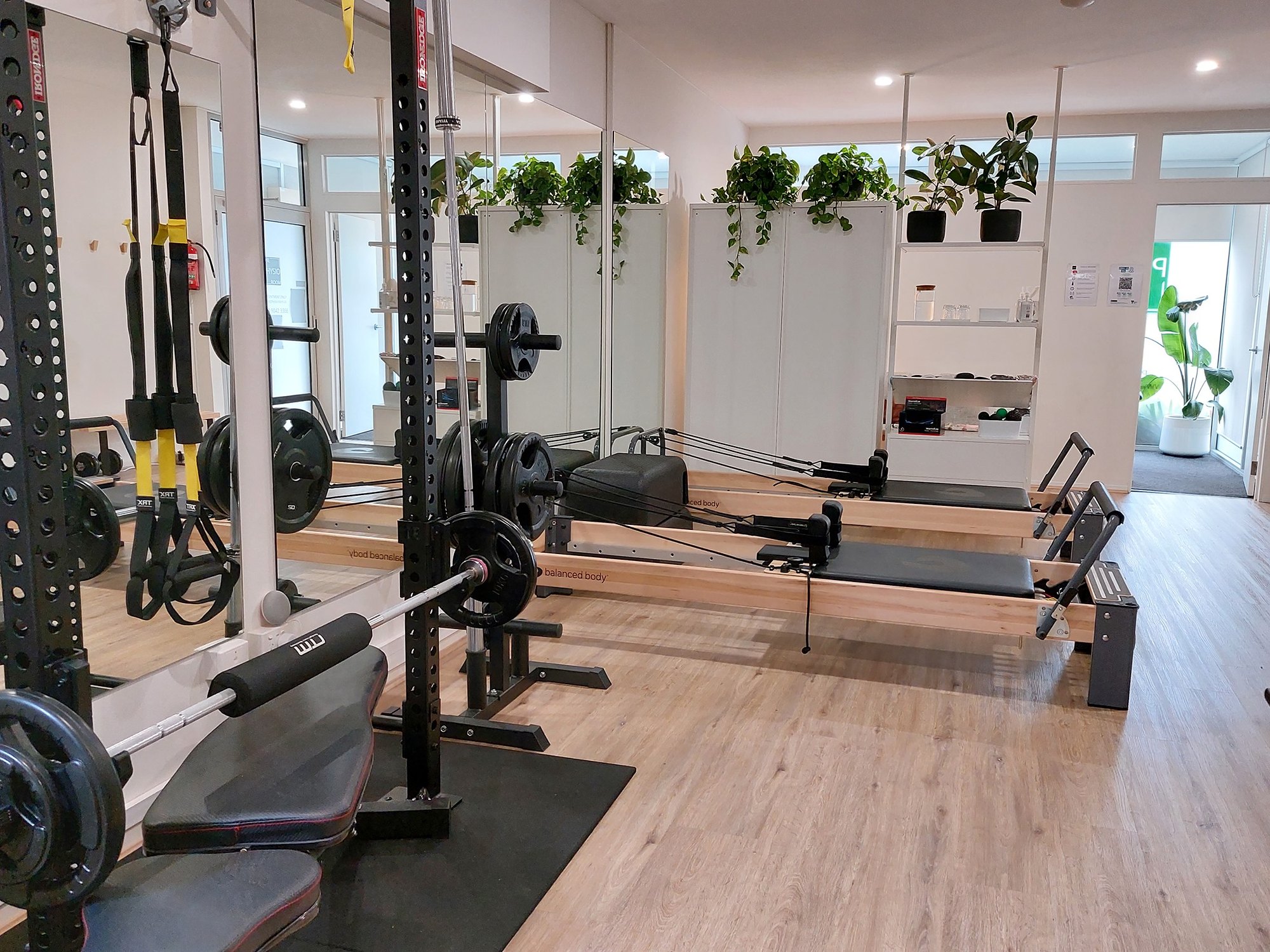 The squat rack and strength corner, Small Street